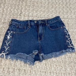 Cute Pacsun high rise Jean short